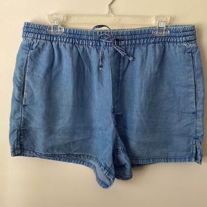Gap shorts with elastic waist and drawstring